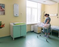 роддом, молодая мама