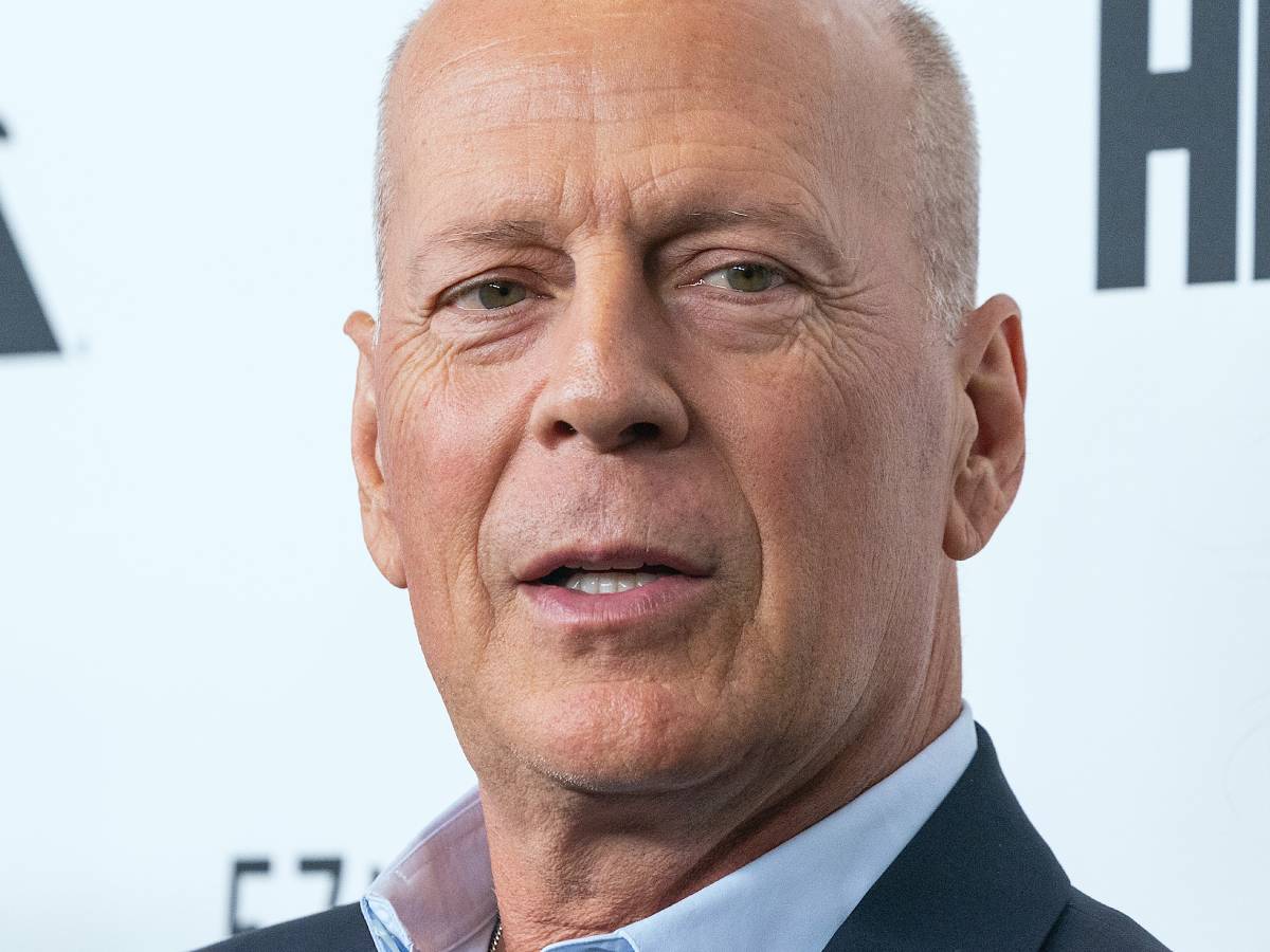 Брюс Уиллис