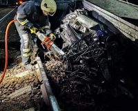 поезд сбил автомобиль