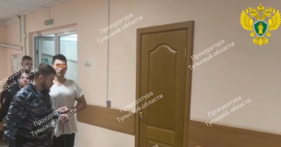 В Туле арестован парень, убивший отца бывшей девушки и ранивший ее мать