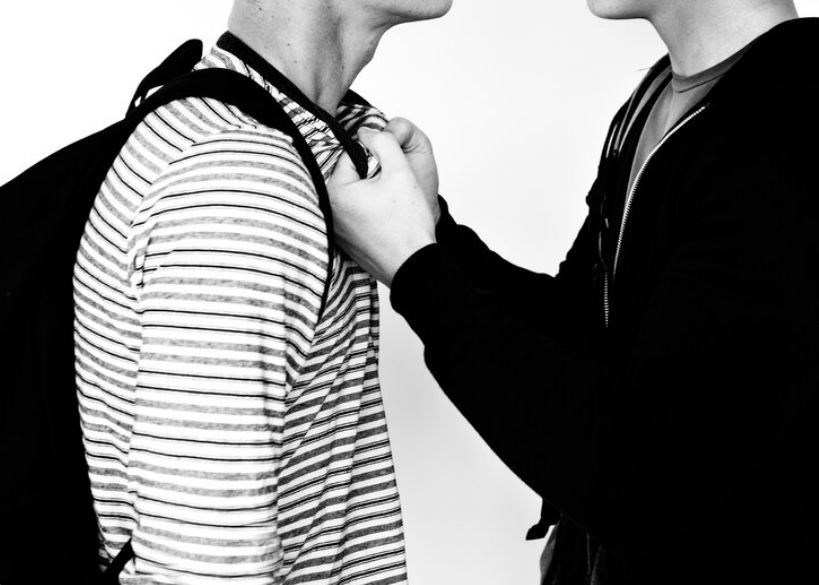 В Тульской области на остановке произошла массовая драка с пострадавшими