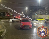 В Туле «Форд Фокус» сбил переходившую в неположенном месте женщину