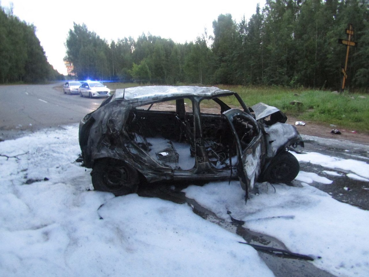 В пьяном ДТП погиб пассажир иномарки.