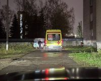 В Великом Новгороде подросток выпал из окна восьмого этажа
