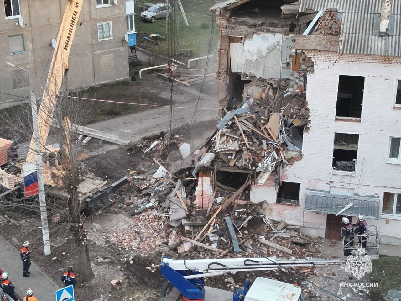 Появилось видео с места взрыва трехэтажки в поселке Тульской области