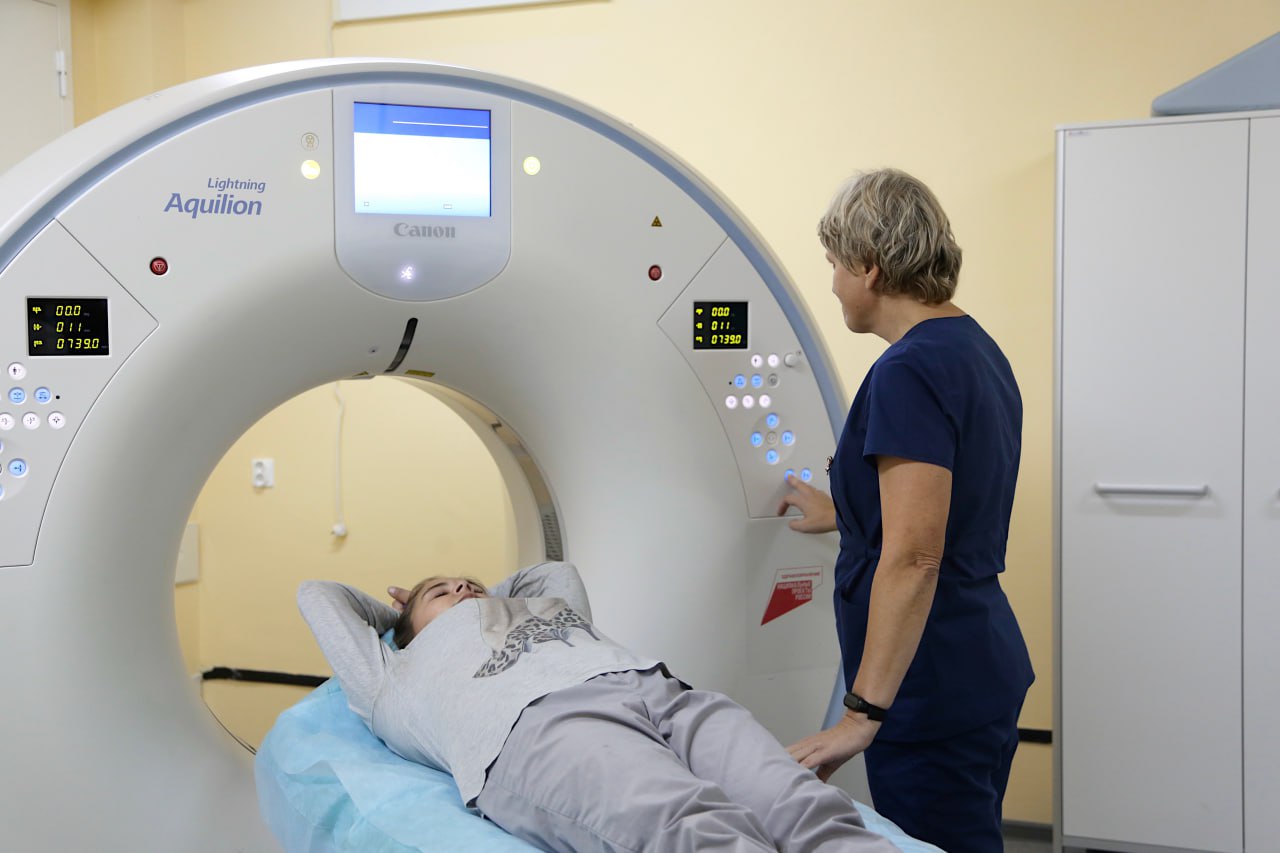 В новгородской Центральной городской клинической больнице начал работать новый томограф