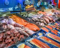 Туляк три дня подряд воровал дорогие морепродукты из супермаркета