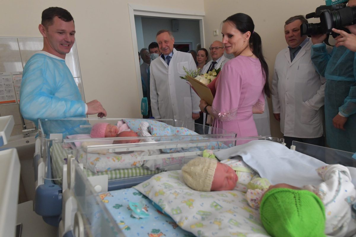 роддом, новорожденные дети