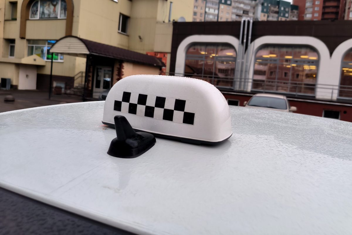 такси, шашечки