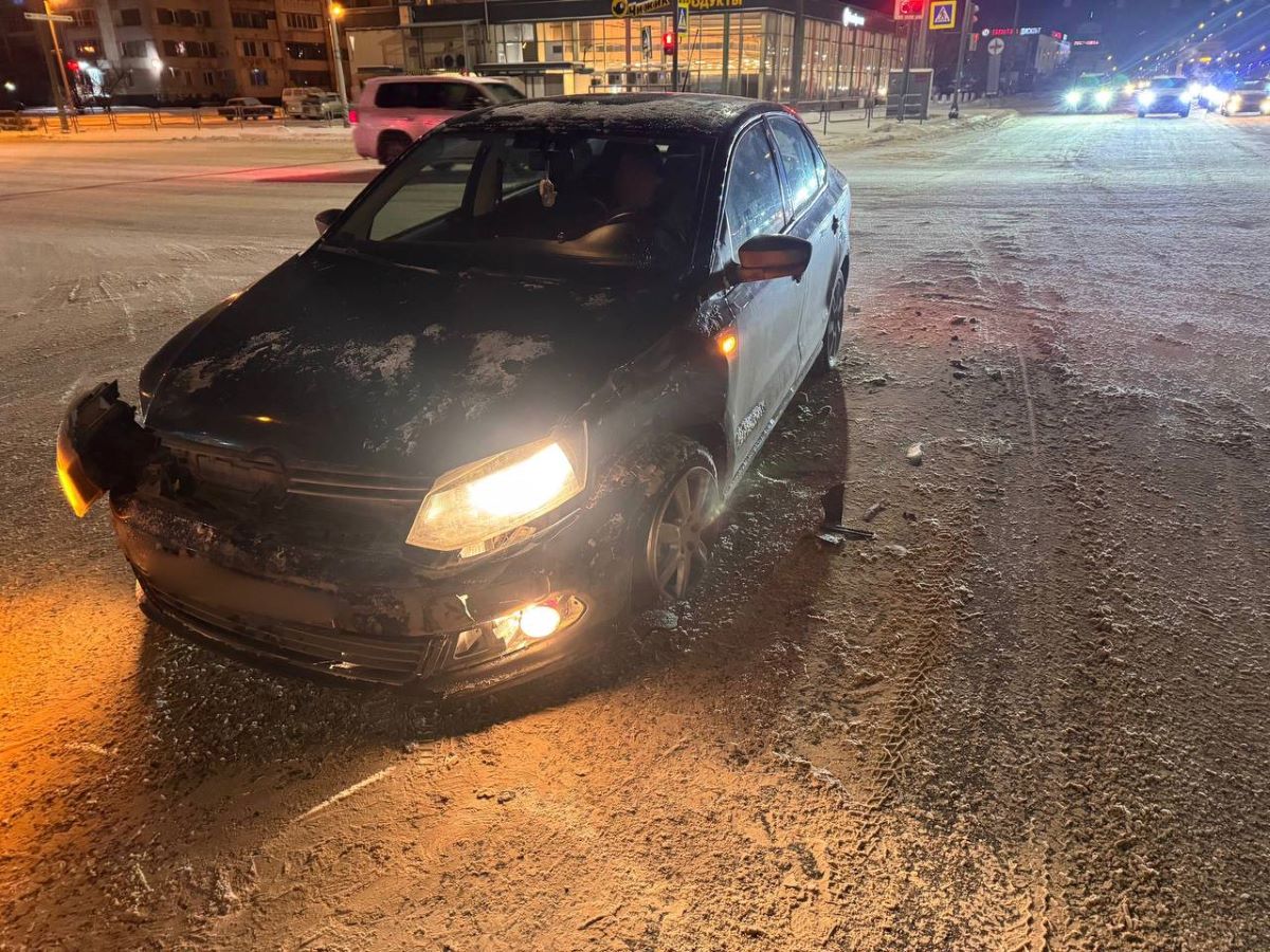 авария с двумя машинами и сбитым пешеходом