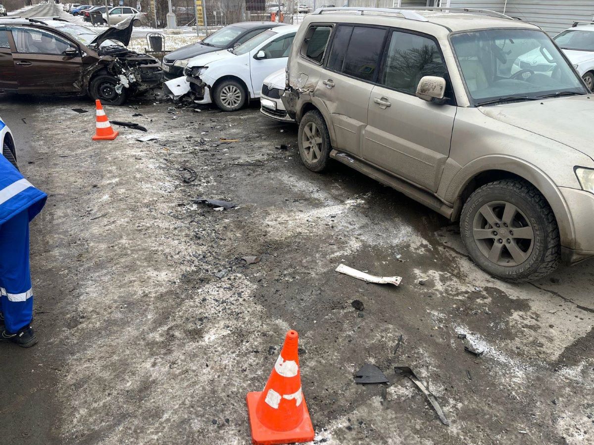 авария с 7 автомобилями