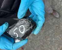 На трассе М-11 новгородские полицейские задержали наркокурьера