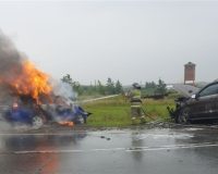 горит машина