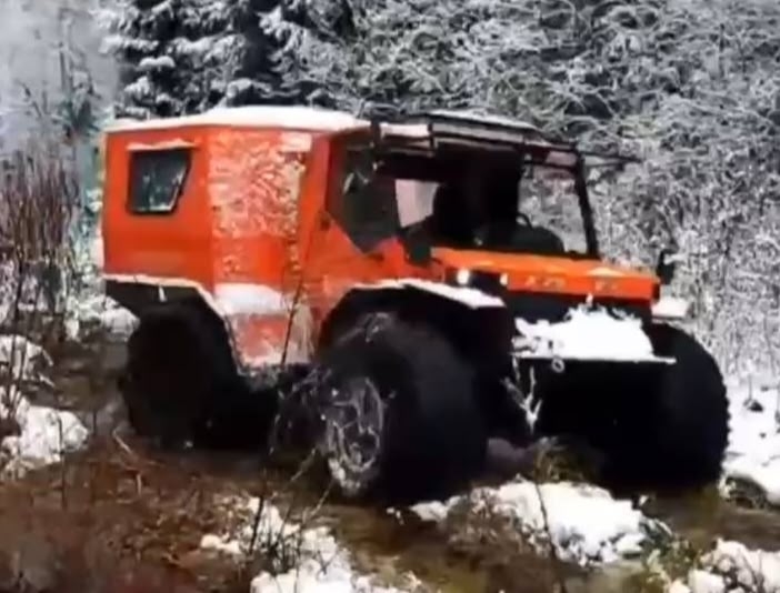 Последствия непогоды в Новгородской области ликвидируют усиленные бригады энергетиков