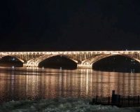 В Рыбинске украсили архитектурной подсветкой мост