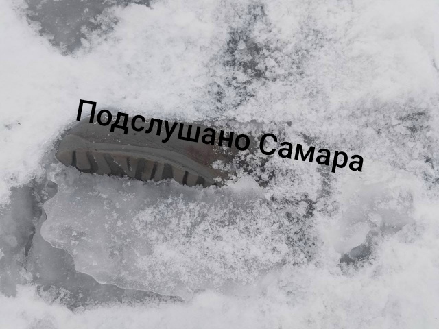 перевернулись на лодке и утонули