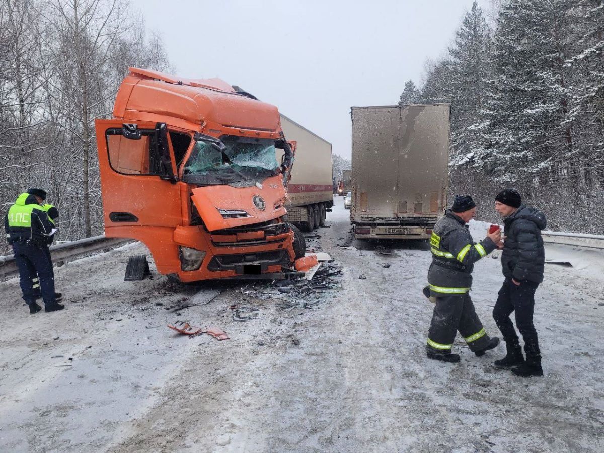 крупное ДТП на М-5 все перекрыто