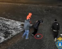 В центре Тамбова пятеро вандалов разбили елочные игрушки на Арбате