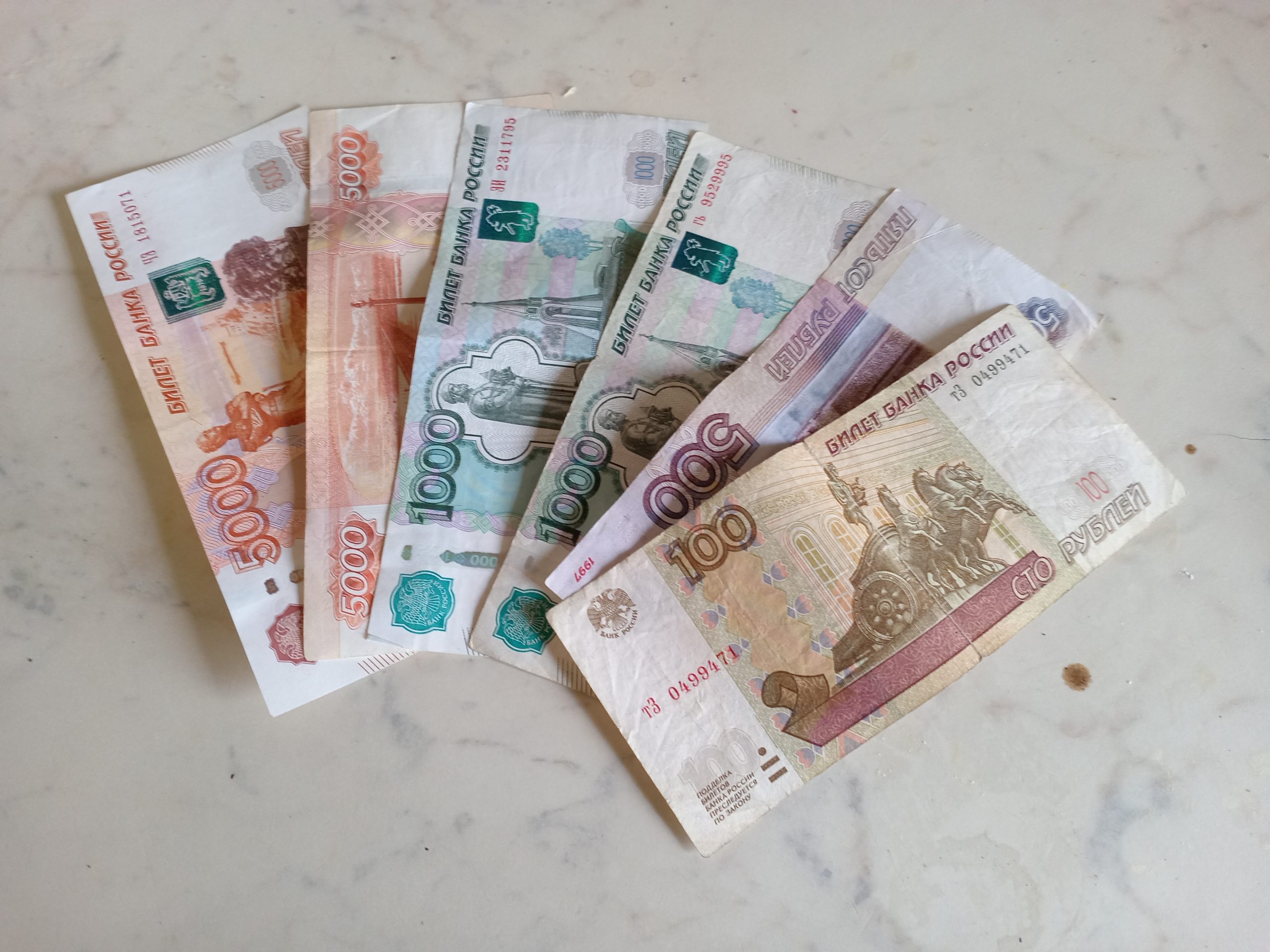 Общаясь с полицейскими, новгородка наговорила на пятнадцать тысяч