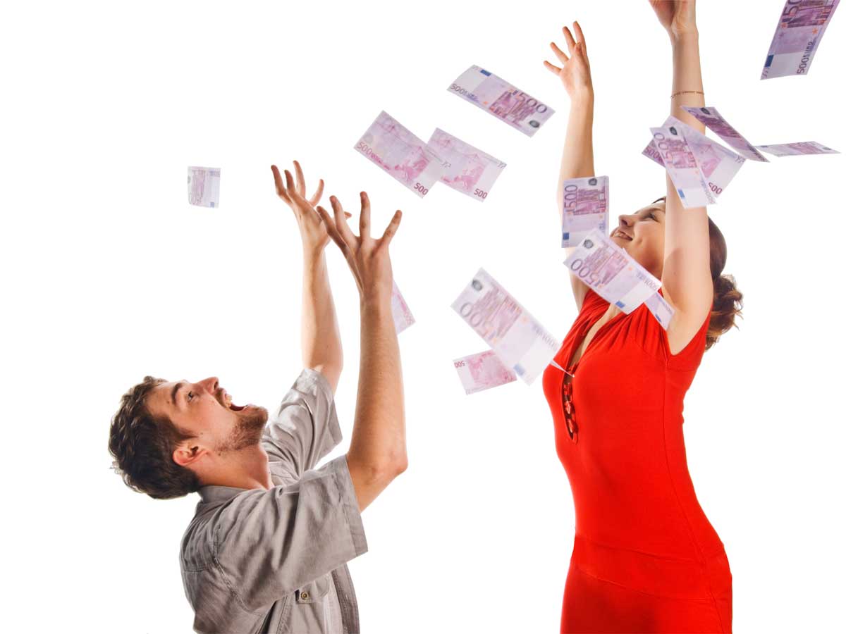 Названы имена людей, которые чаще всего выигрывали в лотерею в 2025 году