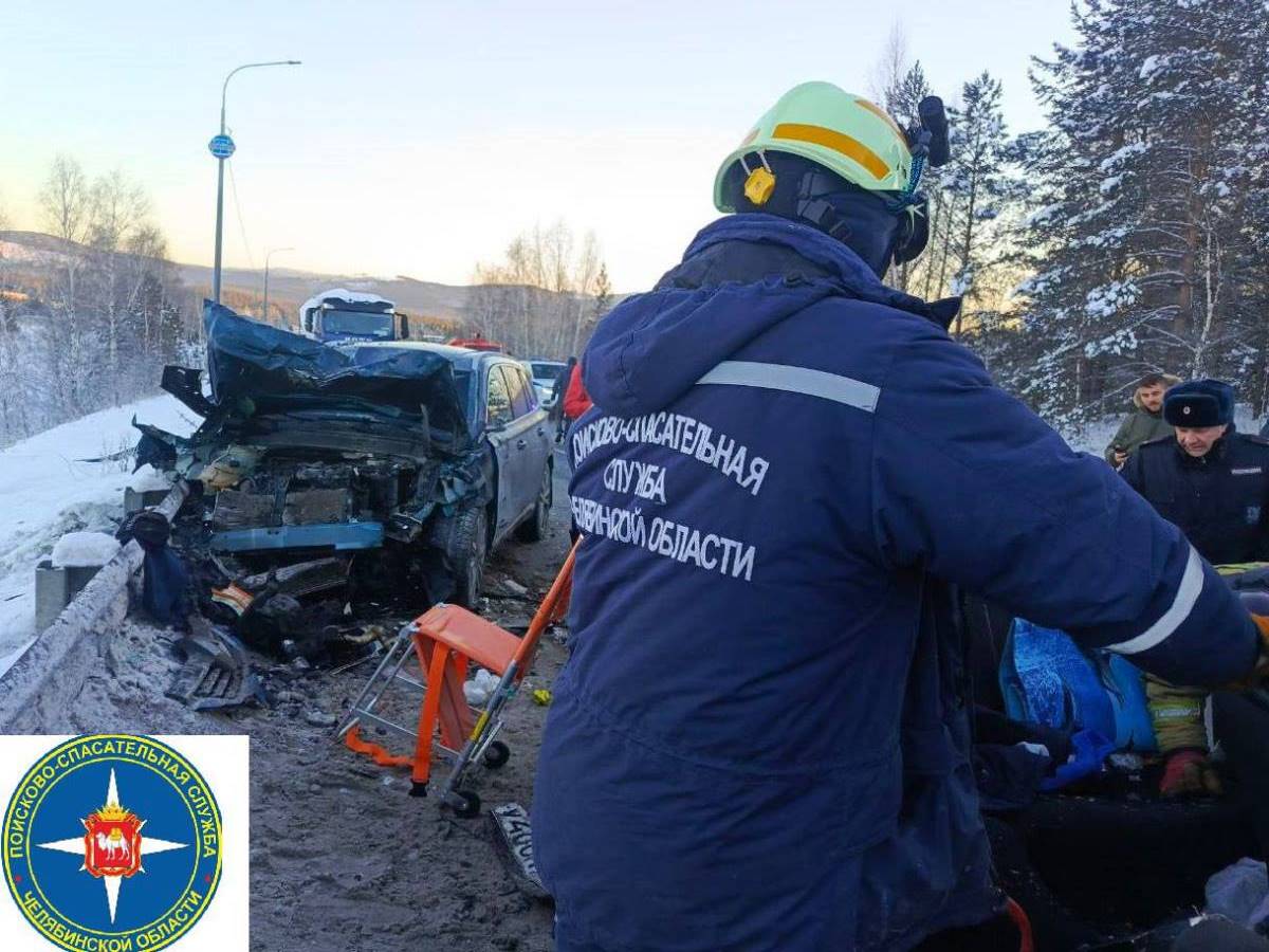 двух человек раздавило во время ДТП