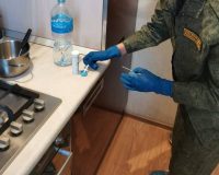 избил до смерти