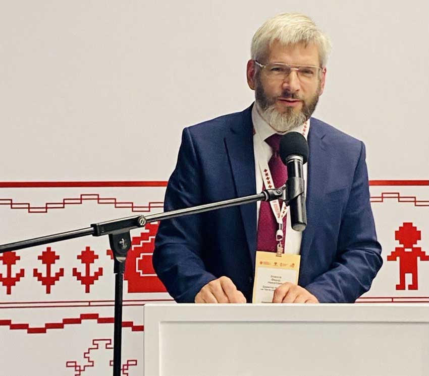 «Поделились