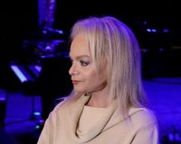 Еще несколько концертов Ларисы Долиной отменили в регионах России
