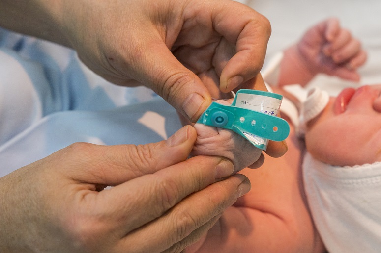 В Волгоградской области родился младенец-гигант ростом 70 сантиметров