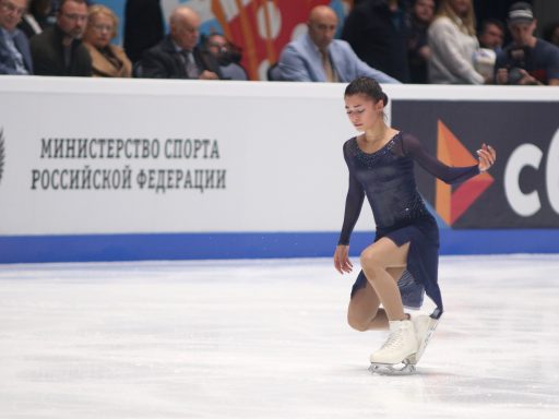 фигуристка Аделия Петросян