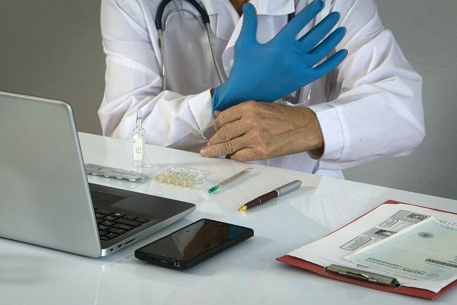 Заведующий моргом в Санкт-Петербурге продавал кости и органы умерших на опыты