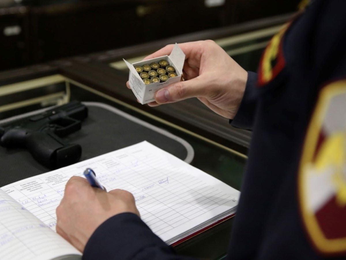 сдали оружие и получили 24 млн