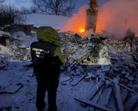 В Новгородской области в сгоревшем доме обнаружена погибшая женщина