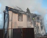 Четверых человек и собаку спасли в Боровичах пожарные