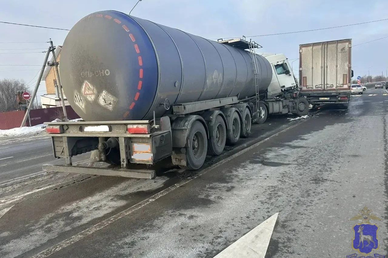 дтп две фуры