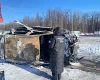 протаранил АЗС на горящем авто