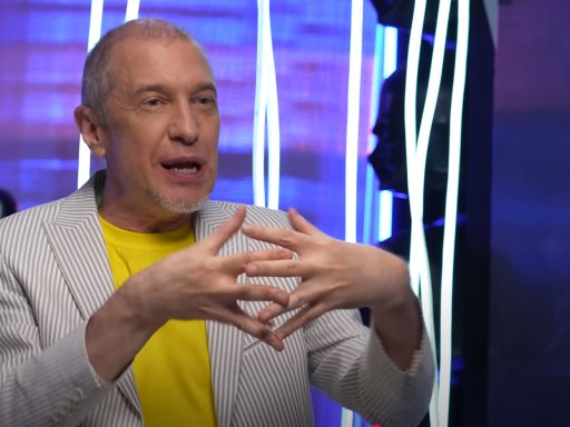 критик Сергей Соседов