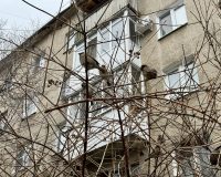 В Орске выпавшая с пятого этажа женщина отряхнулась и пошла домой