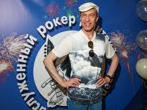 критик Сергей Соседов