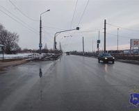 сбил девушку на переходе