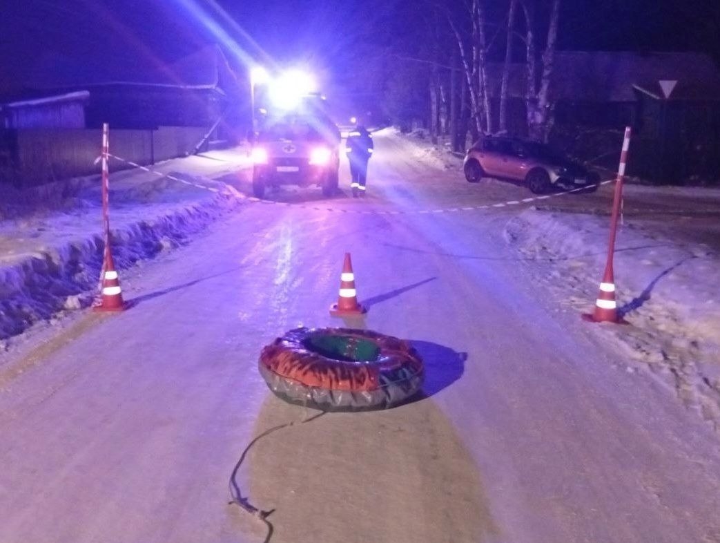 Дело о гибели девушек, катавшихся в Сольцах на прицепленной к машине «ватрушке», направлено в суд