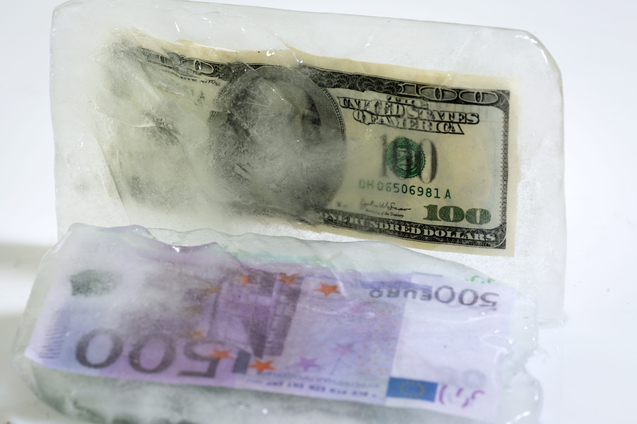 доллар и евро, лед