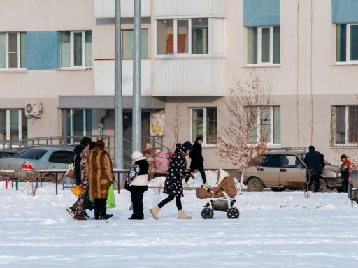 дети и взрослые