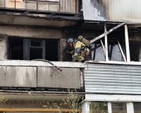 спалил 4 балкона и 3 квартиры