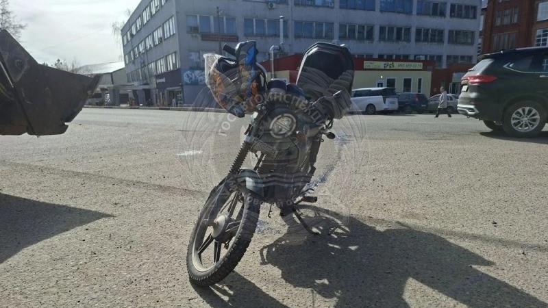 В Фурманове пенсионерка за рулём иномарки сбила подростка на мопеде.