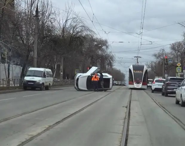перевернулась