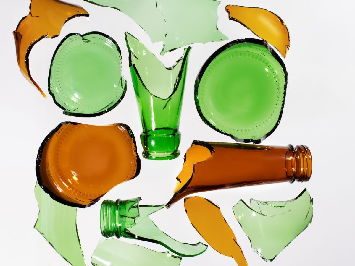 разбила бутылку о голову и спаслась