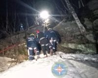 сорвался со скалы