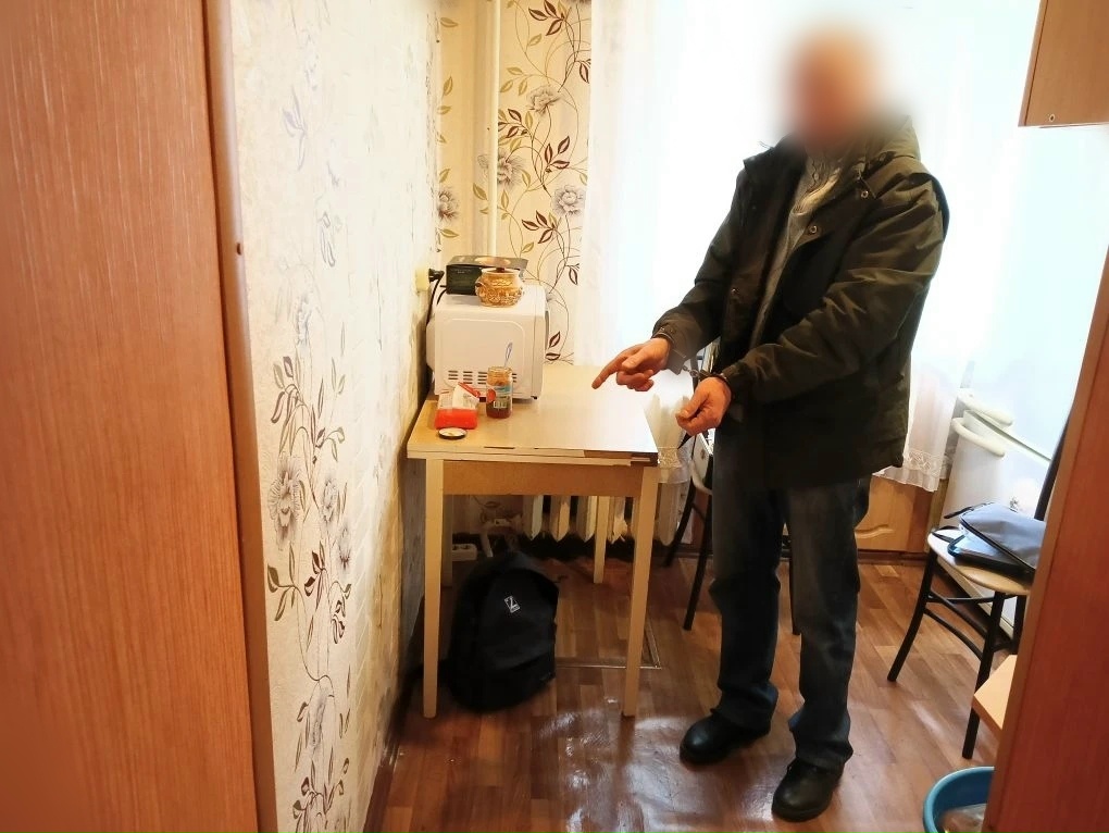 В Пензе пьяный мужчина убил свою мать и сутки молчал о трагедии