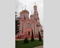 В день 8 апреля девушкам нельзя распускать волосы и давать в долг сахар